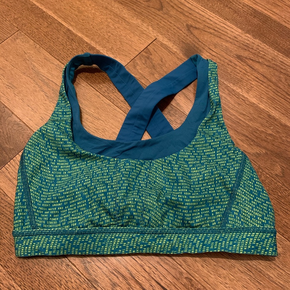 Lululemon SeaWheeze Stuff your Bra size 6